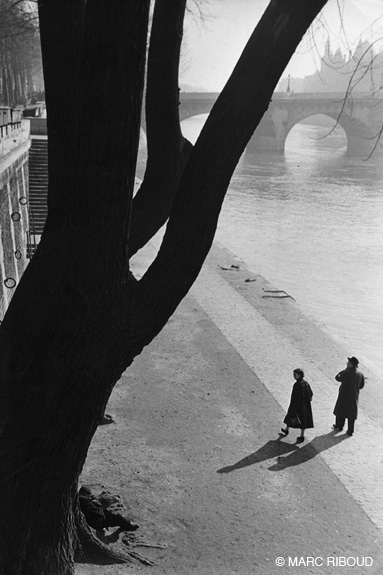PARIS-019