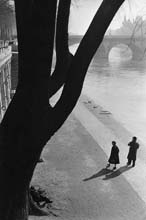 PARIS-019