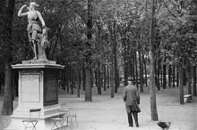 PARIS-083